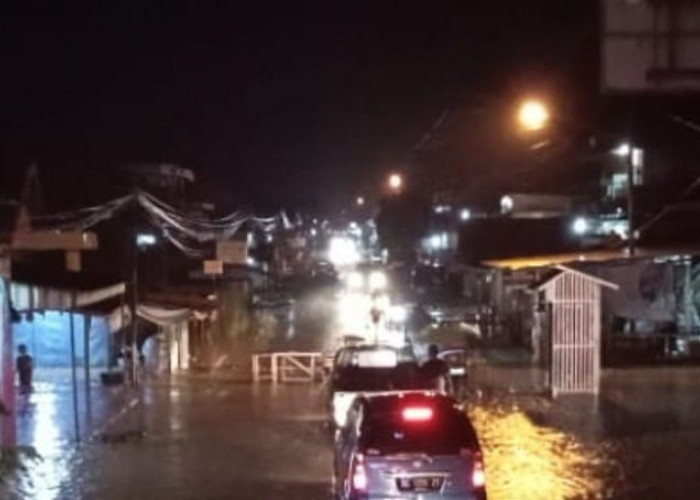 Banjir Rendam Ratusan Rumah Warga di Banyuasin, Diduga Dampak Timbunan Jalan Tol