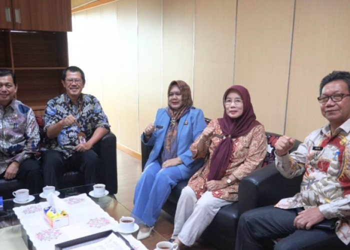 Sumarni Pastikan Program Pupuk Murah Membara Hadir untuk Meningkatkan Kesejahteraan Petani di Muara Enim