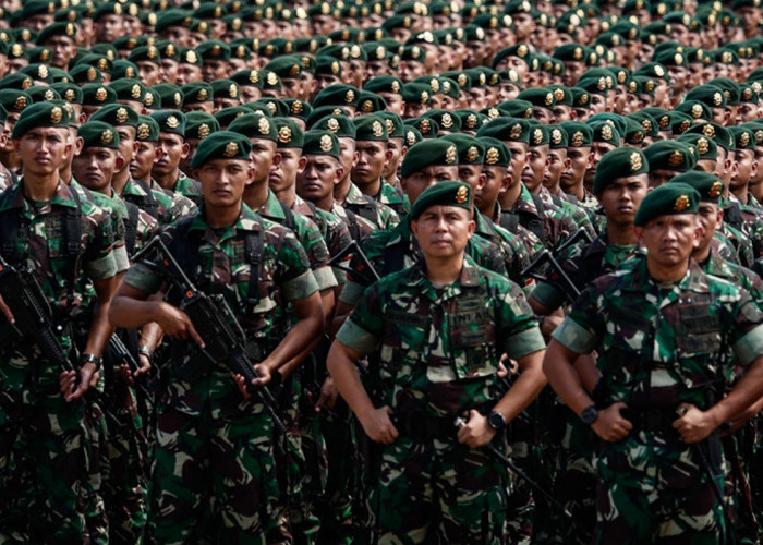 Prajurit TNI-Pegawai Kemenham Tersenyum, Prabowo Naikkan Tukin