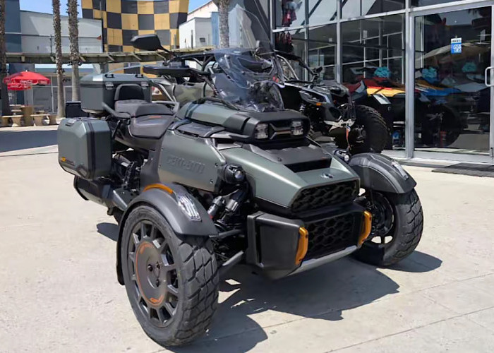 Wow, Motor 3 Roda Can-Am Cannon Red Rock, Satu Roda Dihargai Rp400 Juta 