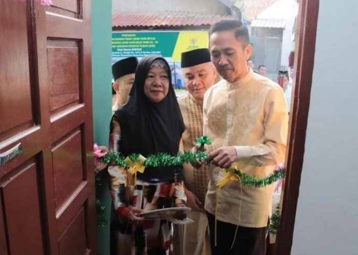 Pj Wako Palembang Resmikan Bedah Rumah Warga, Kali Ini Gunakan Anggaran Sedekah Subuh dari Dishub