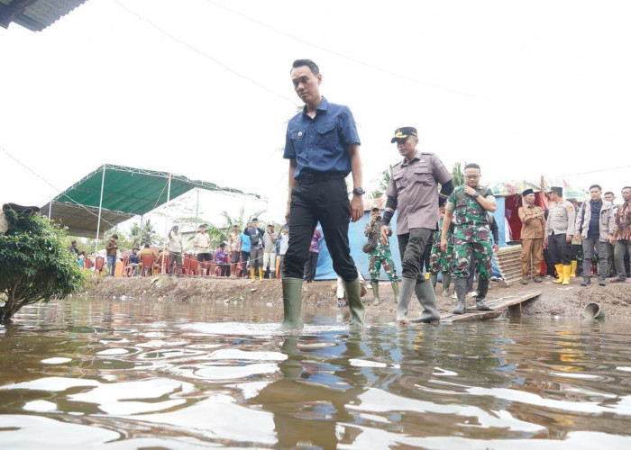 Air Sugihan Banjir, Bupati OKI Upayakan Perbaikan Pintu Air dan Normalisasi Sungai