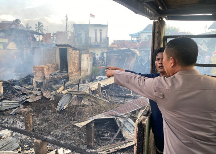 Kebakaran di Gandus Palembang, Api dari Rumah Kosong Hanguskan 18 Rumah Rata dengan Tanah 