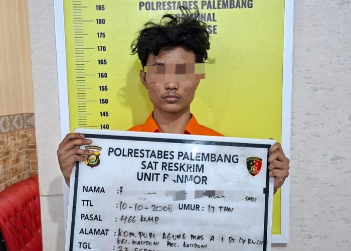 Remaja Ngamuk Ayunkan Parang Hingga Jatuh Korban Kini Meringkuk di Sel Tahanan Polrestabes Palembang 