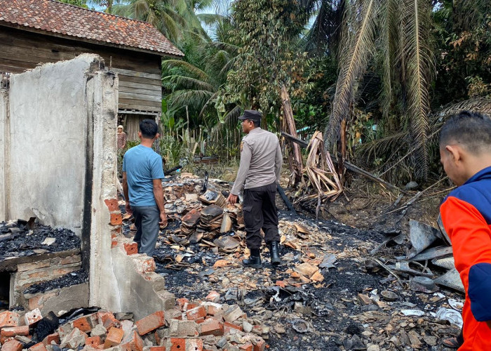 2 Rumah Warga di Rupit Muratara Hangus Terbakar, Proses Pemadaman Alami Kendala