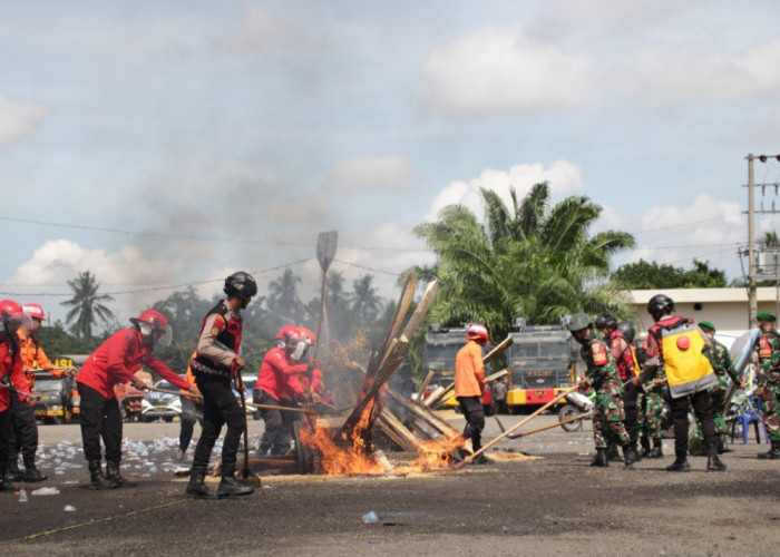 Kapolda Sumsel Turun Langsung di OKI, Pimpin Apel Besar dan Tekankan Siaga Karhutlah