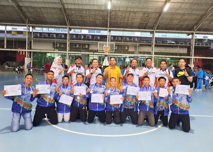 Tim Popda Basket Putra Muara Enim Raih Perak