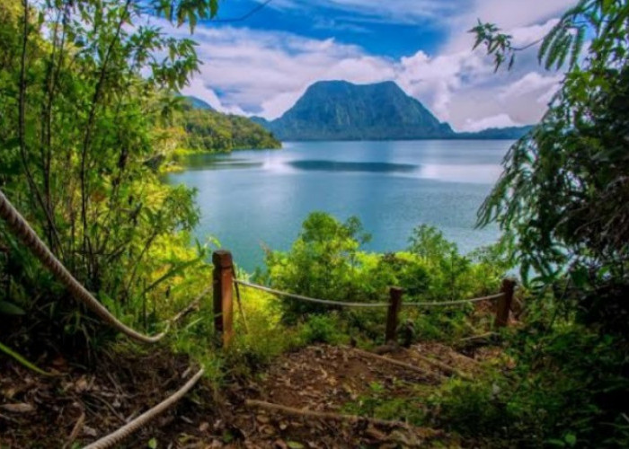 Danau Gunung Tujuh Kerinci, Danau Tertinggi di Asia Tenggara yang Sarat Pesona Magis