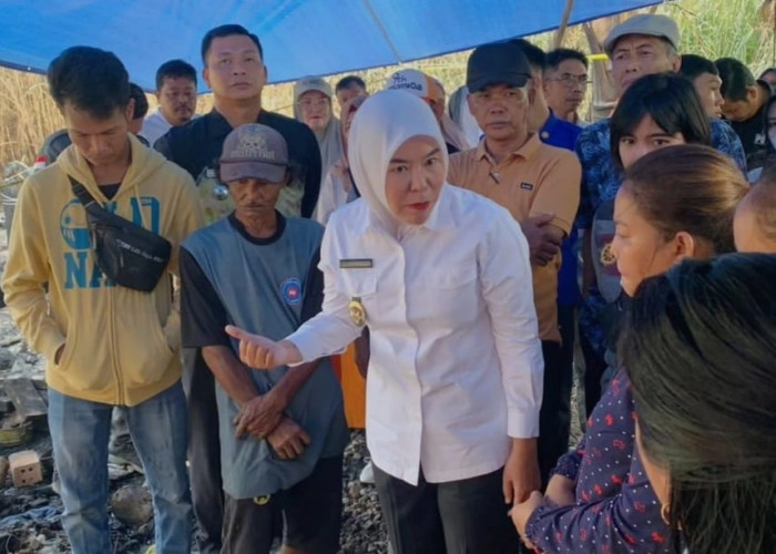 Wawako Palembang Tinjau Lokasi Kebakaran di Ilir Barat I, Saropi : Uang Rp30 Juta Ikut Terbakar