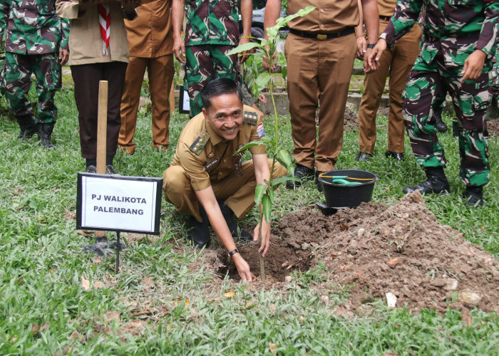 Pj Wako Palembang Ratu Dewa Gencarkan Gerakkan Tanam Pohon, Antisipasi Pencemaran