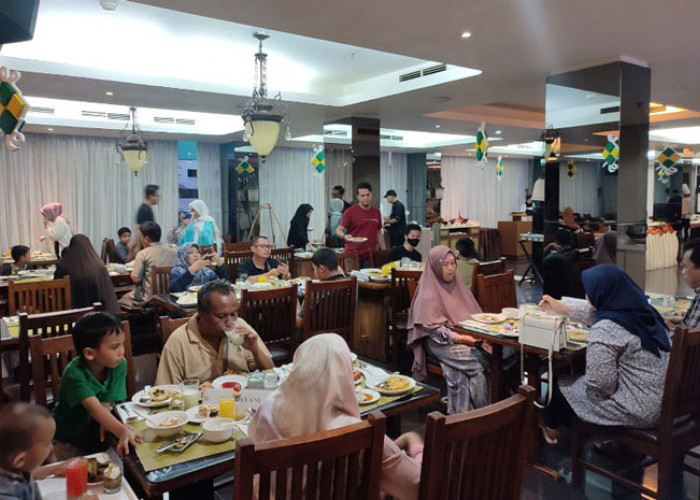 Buka Bersama di Emilia Hotel Palembang, Hanya Rp125 Ribu Per Orang
