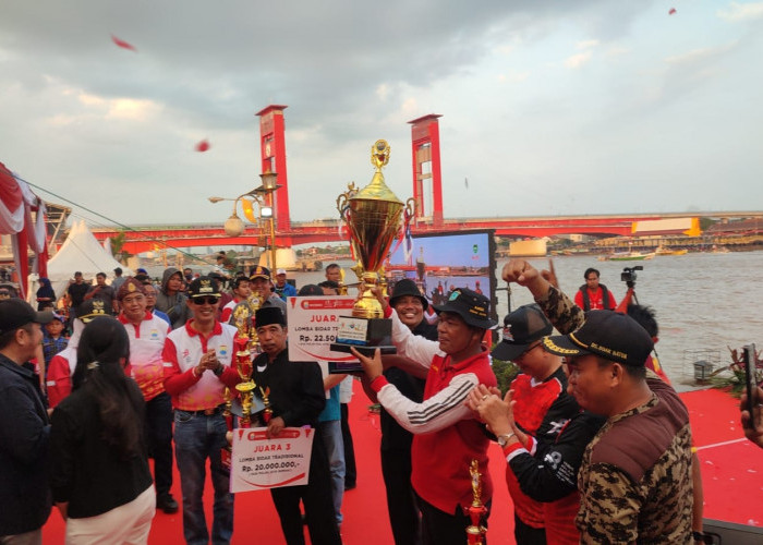 Pemdes Soak Batok Ogan Ilir Raih Piala Bergilir, Simak Daftar Pemenang Lomba Bidar dan Perahu Hias 2023
