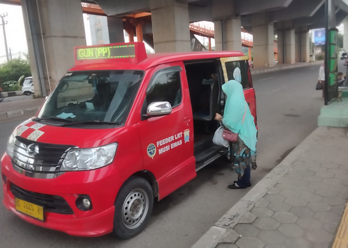 Kerja Nyaman Jadi Sopir Feeder dari 20 Tahun Bawa Mobil Angkot di Palembang, Namun Gaji Selalu Lambat Dibayar