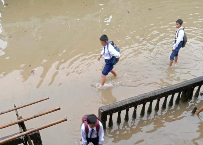 Empat Kecamatan di Kabupaten Muratara Banjir, Tim BPBD Siaga 