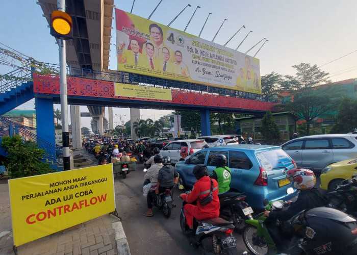 Pemkot Palembang Tertibkan Parkir Liar Depan SD Muhammadiyah, Mobil Siap Diderek!
