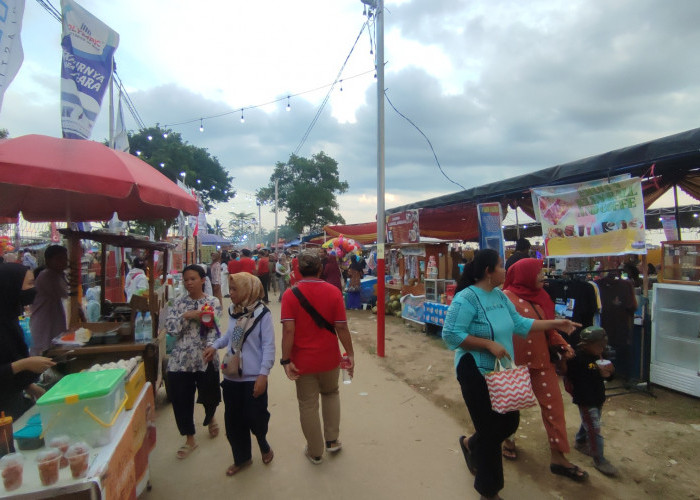 Ratusan UMKM Raup Cuan di Perayaan Cap Go Meh 2024 Pulau Kemaro Palembang 