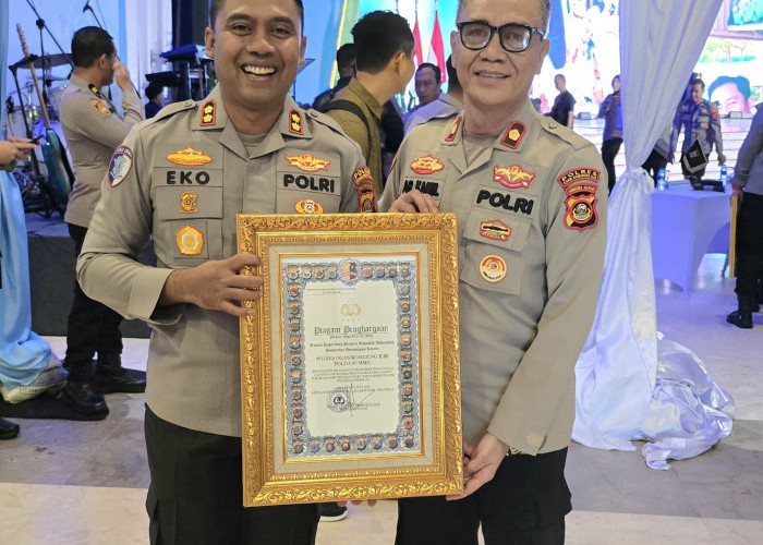 Polres OKI Terima Penghargaan Pelayanan Prima dari Kapolri Kategori A