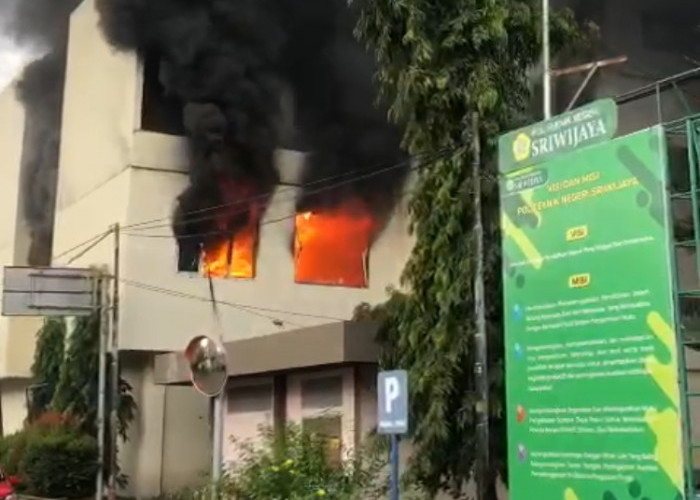 Polisi Periksa Bocah dan Orang Tua yang Bermain Korek Api Gas Penyebab Gedung Politeknik Sriwijaya Terbakar