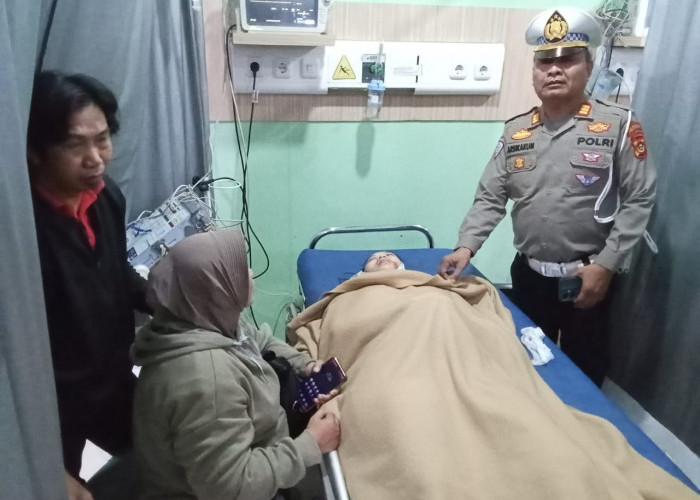 Terjatuh Usai Tabrak Mobil yang Hendak Parkir, Wanita di Palembang Tewas Dilindas Truk