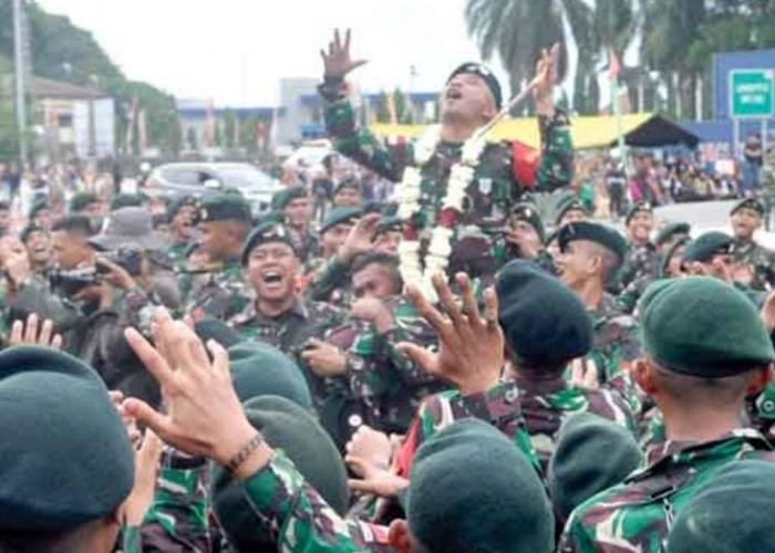 MANTAP! Panglima Kodam II Sriwijaya Pimpin Penyambutan Satgas Pamtas RI PNG 