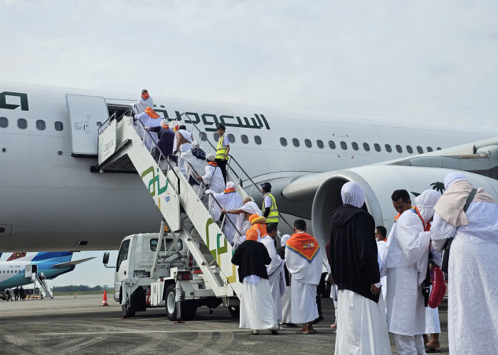 370 Jemaah Haji Kloter Perdana Fase Gelombang Kedua Embarkasi Palembang, Diberangkatkan ke Jeddah