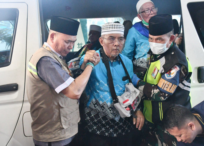13 Kloter Debarkasi Palembang Sudah Tiba di Tanah Air, Arus Pemulangan Jemaah Haji Berjalan Lancar