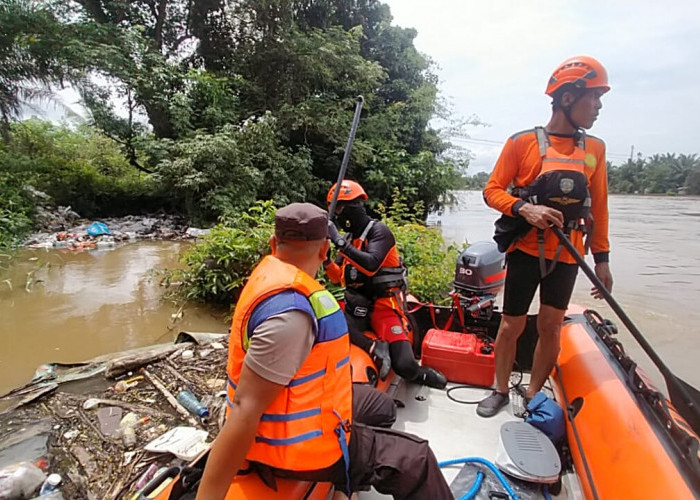 Perahu Getek Terbalik, 3 Orang Dilaporkan Hilang di Sungai Rawas Muratara, Basarnas Lakukan Pencarian