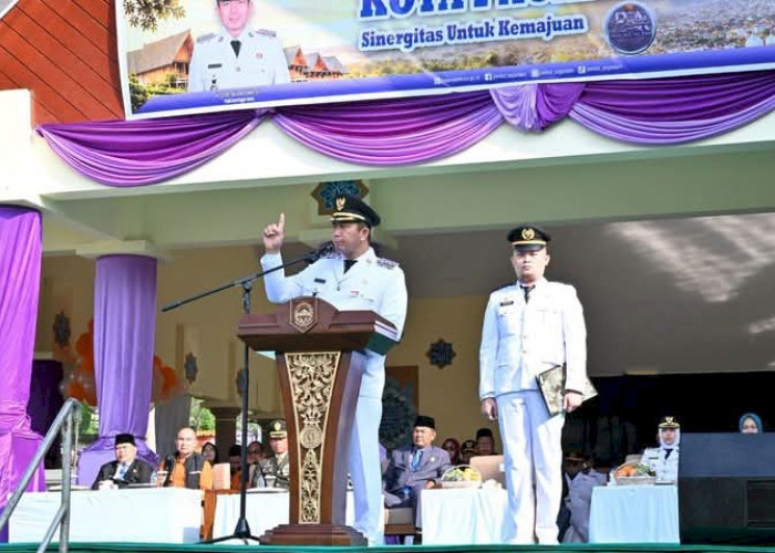 Baru Pulang Haji, Wali Kota Ludi Langsung Pimpin Upacara HUT ke-25 Kota Pagar Alam dan Luncurkan Sensus Ekonom