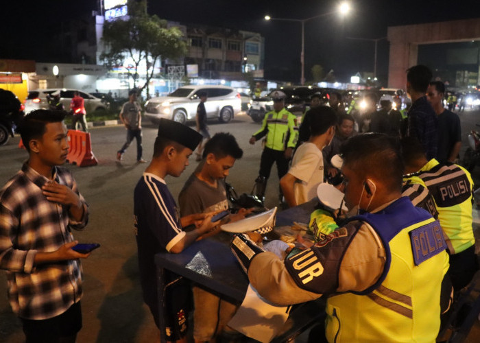 Razia Kendaraan Malam Minggu Satlantas Polrestabes Palembang Tindak 63 Pelanggar, Sadar Keselamatan Lalulintas