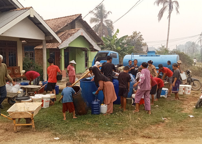 Pemkot Palembang Gercep Distribusikan Air Bersih ke 2.000 KK Terdampak Kekeringan, Sediakan Jalur Pelaporan