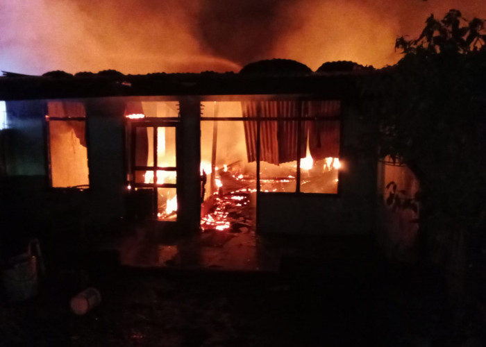 11 Rumah di Asrama TNI AD Sekojo Kalidoni Palembang Hangus Terbakar, Penyebabnya?