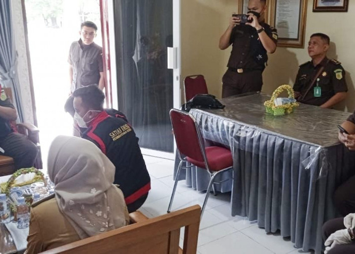 Cium Adanya Dugaan Korupsi Dana Komite Sekolah, SMA N 19 Digeledah Penyidik Kejari Palembang 