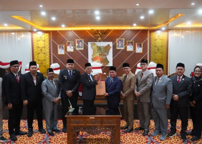 Raperda LPJ APBD 2025 Resmi Disahkan, DPRD dan Pemkot Prabumulih Perkuat Transparansi