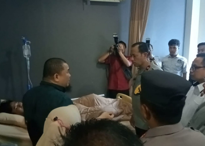 Tiga Anggota Polres Muratara Terluka Saat Gerebek Arena Judi Dadu Guncang, Wakapolda Sumsel Turun Tangan 