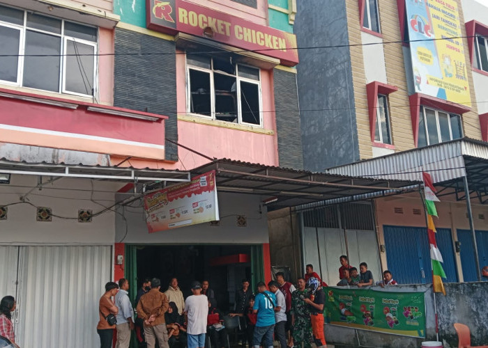  Ini Penyebab Terbakarnya Rumah Makan Siap Saji di Jalan Sukabngun II 