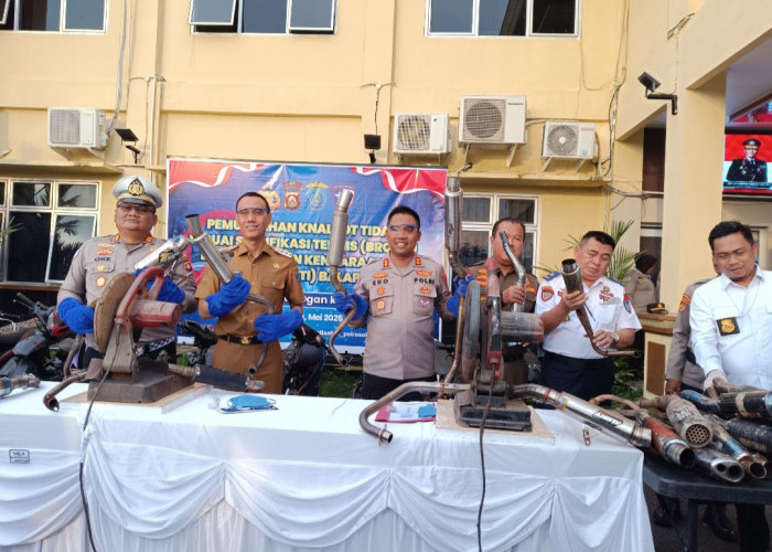 Polres OKI Musnahkan Puluhan Knalpot Brong, Hasil KRYD Pasca Ops Ketupat Musi 2025