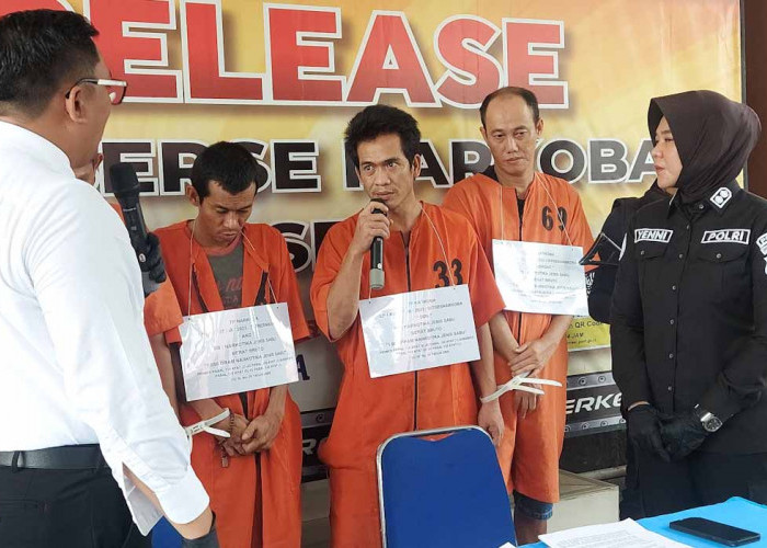 Undercover Buy, Timsus Polda Sumsel Amankan 3 Kurir di Depan Lorong Kebangkan Palembang