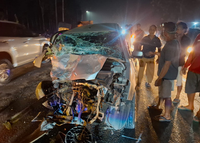 Laka Beruntun Splash, Truk & Kijang di Lintas Jalan Raya Gelumbang, Korban Jiwa Pengemudi Asal Palembang 