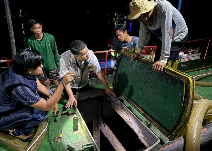 Polda Sumsel Ungkap Dugaan Mafia BBM, Dua Kapal Ditangkap di Sungai Musi