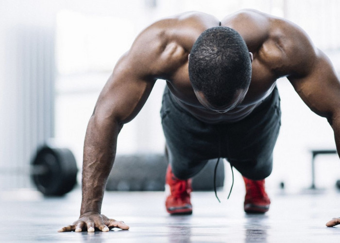 10 Latihan yang Bisa Dilakukan untuk Membentuk Otot Dada di Rumah, Praktis dan Efektif