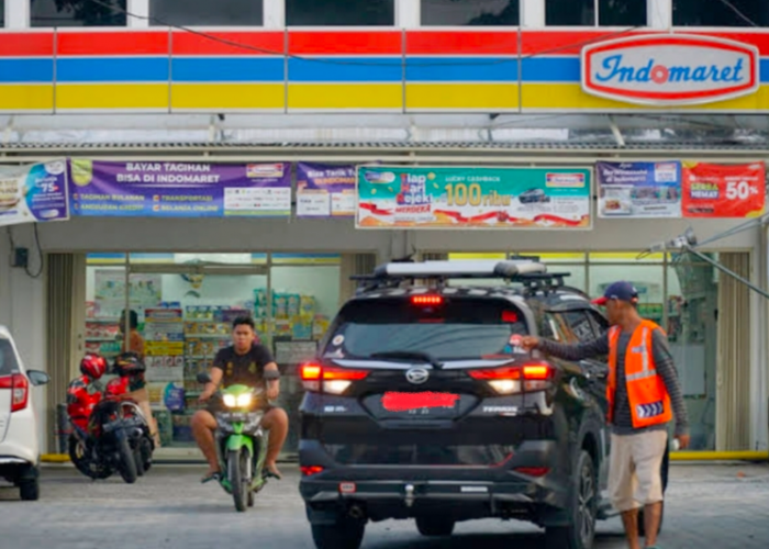 Minimarket Modern Bayar Retribusi Parkir, Konsumen Masih Ditarik Biaya