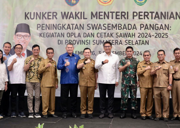 Sumsel Siap Jadi Lumbung Pangan Nasional, Pj Gubernur dan Wamentan Tinjau Program Cetak Sawah 2024-2025