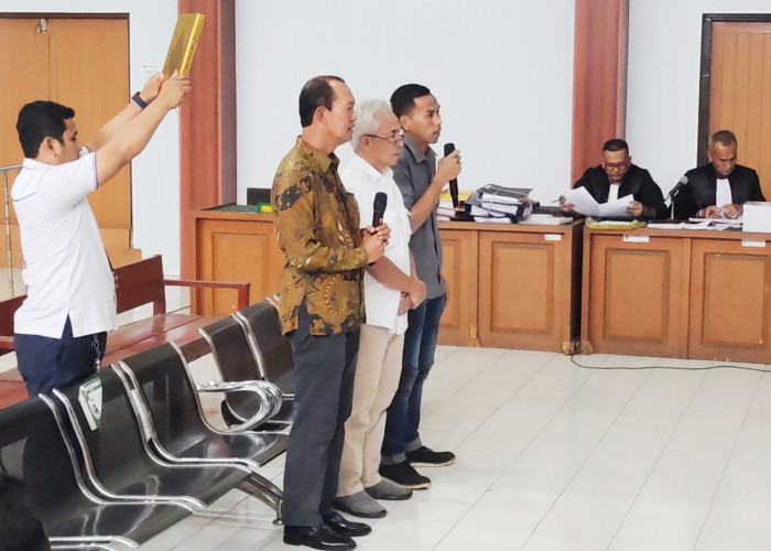 Harnojoyo Diangkat Sumpah Sebagai Saksi Korupsi PT SP2J, Terancam Pidana Jika Berbohong di Persidangan