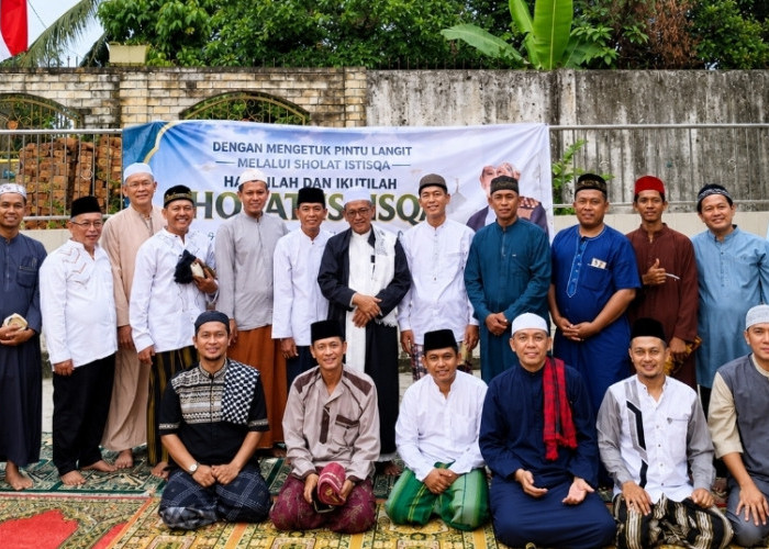 Mohon Hujan Segera Turun, Warga Kampung Sukosari Palembang Gelar Sholat Istisqa