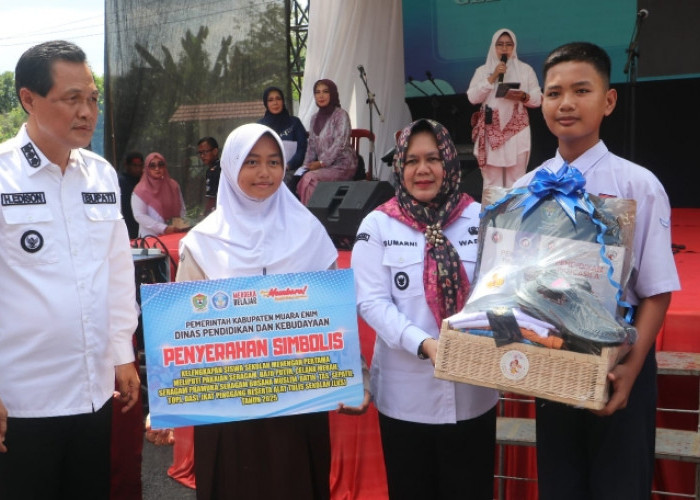 Bupati Muara Enim Luncurkan Program Seragam Gratis dan Libatkan Penjahit Lokal dalam 100 Hari Kerja
