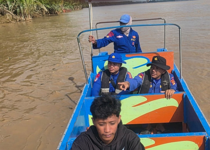 Detik-detik Pria Banyuasin Hilang Disambar Buaya, Polisi Ditpolairud Polda Sumsel Lakukan Pencarian Intensif