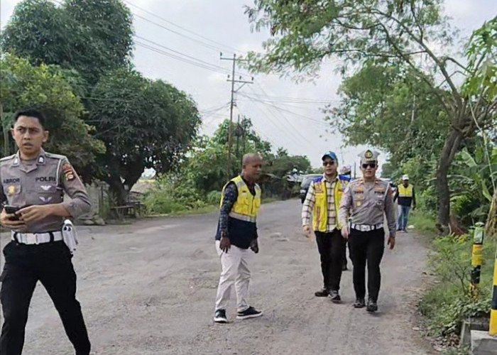 Jalan Rusak di Sungai Pinang Ogan Ilir Segera Diperbaiki BBPJN, Satlantas Alihkan Kendaraan ke Tol