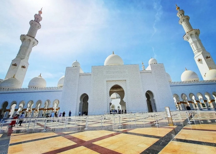 Besok,  Masjid Syekh Zayed Solo Dibuka untuk Umum