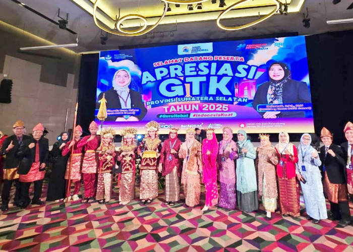 Tarian Mapak Raje dari Sanggar Tari SMPN 1 Indralaya Ogan Ilir Tampil di Gelaran Apresiasi Guru se-Sumsel 2025