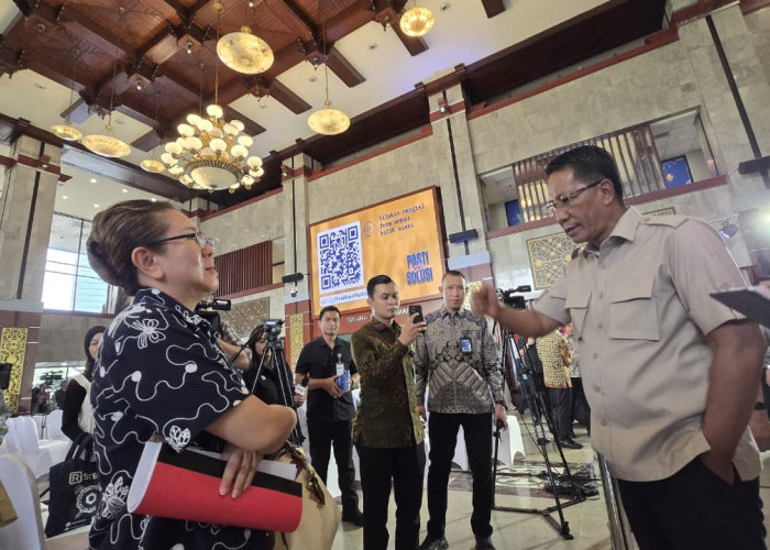 Sambil Menangis, Seorang Ibu Sampaikan Aduan Dugaan Pelanggaran Notaris kepada Menteri Hukum
